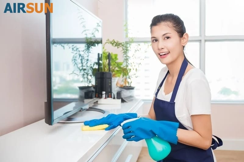 Dọn dẹp bằng khăn ẩm