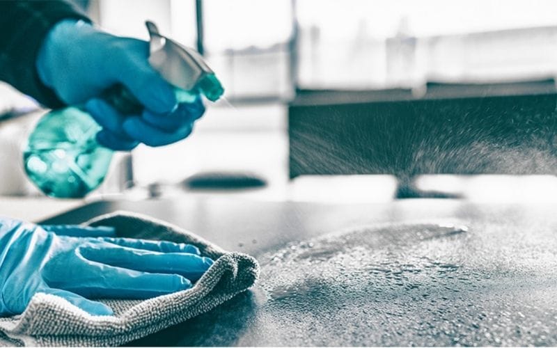 Ngay cả khi dọn dẹp cũng phát thải VOC