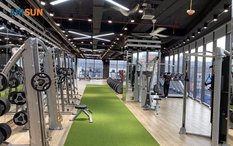 Còn có mạt bụi ở thảm, sàn