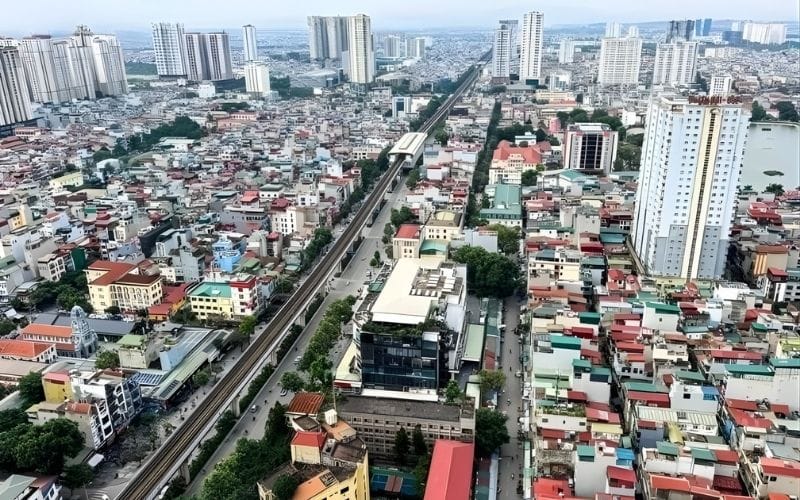 Hà Nội hết ô nhiễm sau cơn mưa